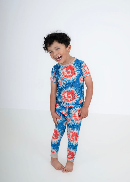 Red, White and Groove 2 Piece Set