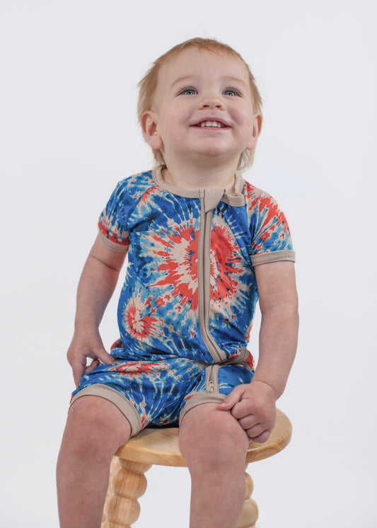 Red, White and Groove Shorty