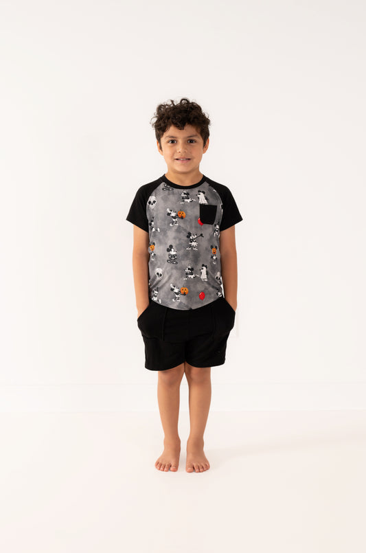 Willie’s Haunted Night Pocket Tee